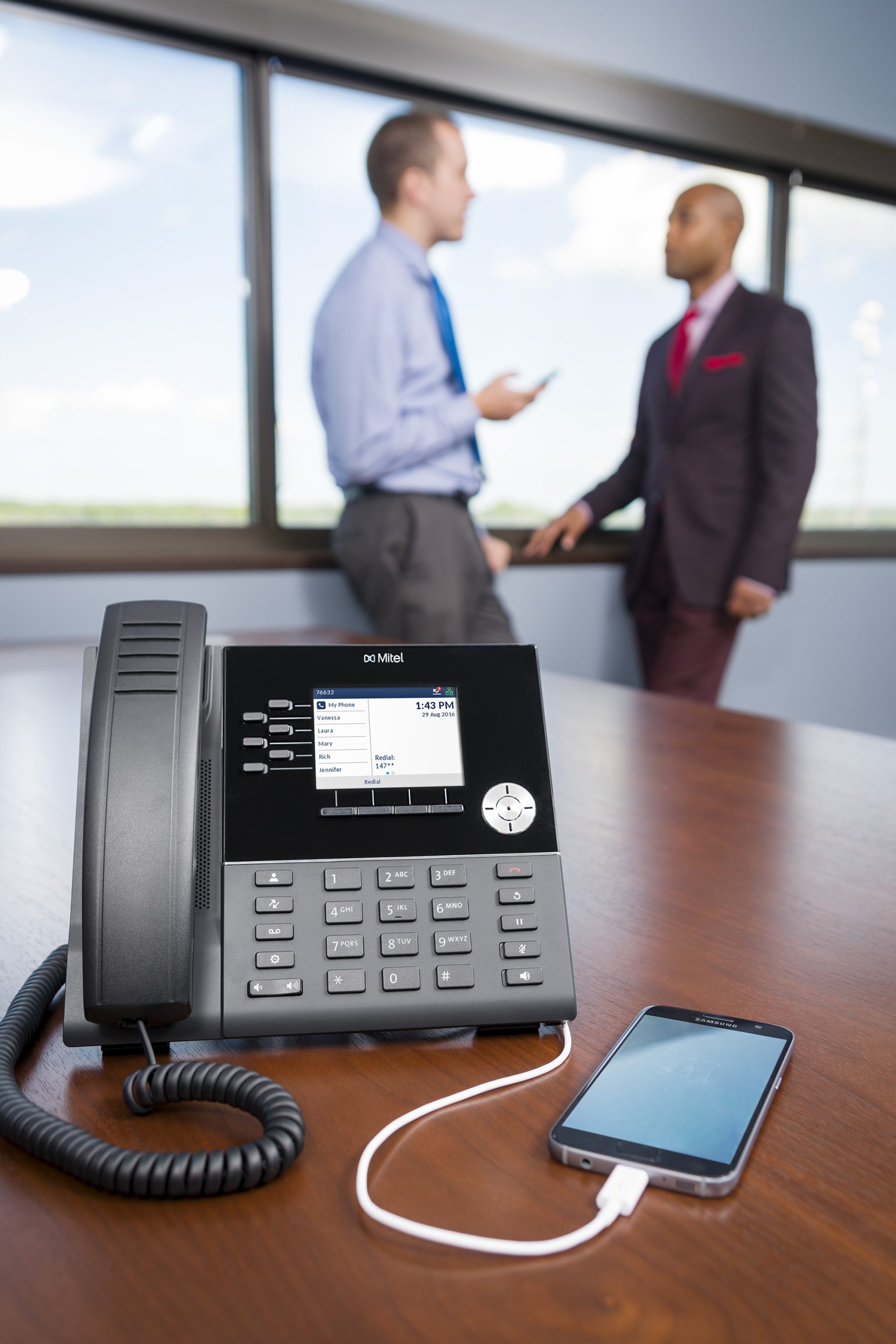 Mitel-Banner-Veritcal